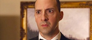 Tony Hale Talks Hanging With Liza Minnelli and Being Abused By the <em>Veep</em>