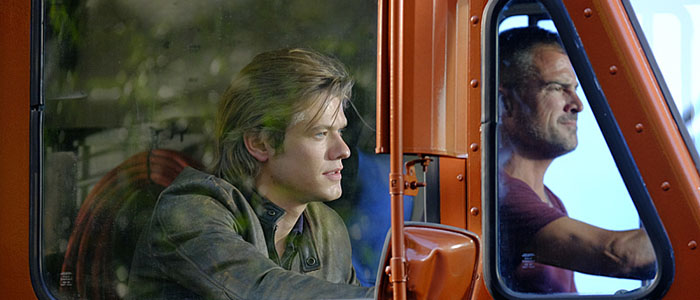 MacGyver 2016, Lucas Till, George Eads (Guy D'Alema/CBS)