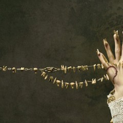 <em>American Horror Story</em> Mystery Solved, Film Stars on the Small Screen and Other TV News