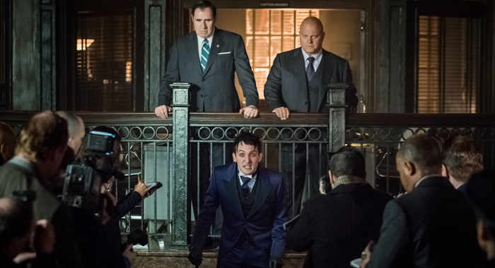 GOTHAM: L-R: Guest star Richard Kind, Robin Lord Taylor and Michael Chiklis (Jeff Neumann/FOX)