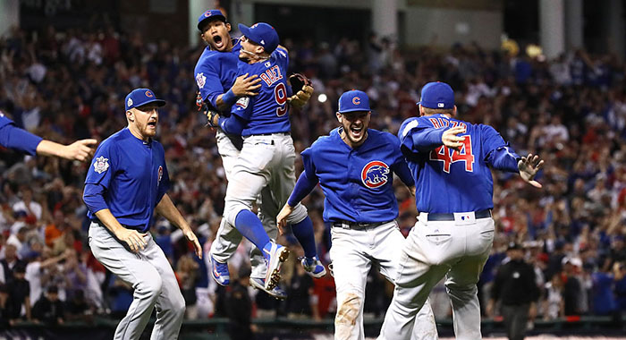 Chicago Cubs celebrate World Series win on the field on Nov 2, 2016 (Ezra Shaw/Getty Images)