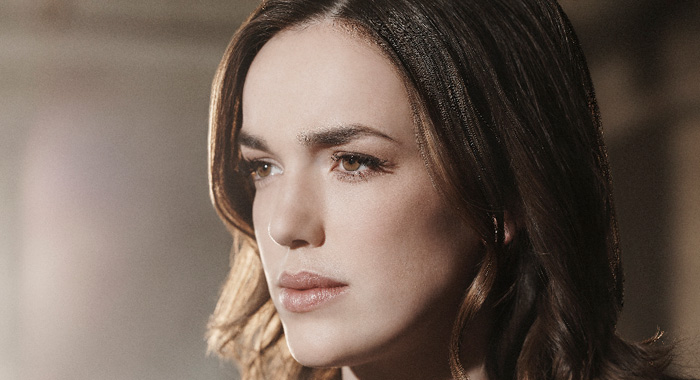 "Marvel's Agents of S.H.I.E.L.D." stars Elizabeth Henstridge (ABC/Kurt Iswarienkio )