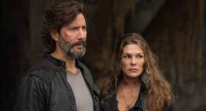 Henry Ian Cusick, Paige Turco in The 100 (CW)