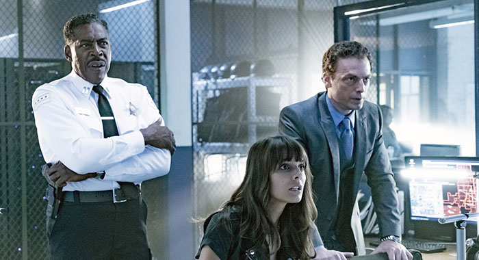 APB: Ernie Hudson, Caitlin Stacey, Justin Kirk (FOX)