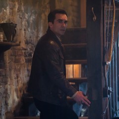 Nestor Carbonell in Bates Motel (Cate Cameron/A&E)