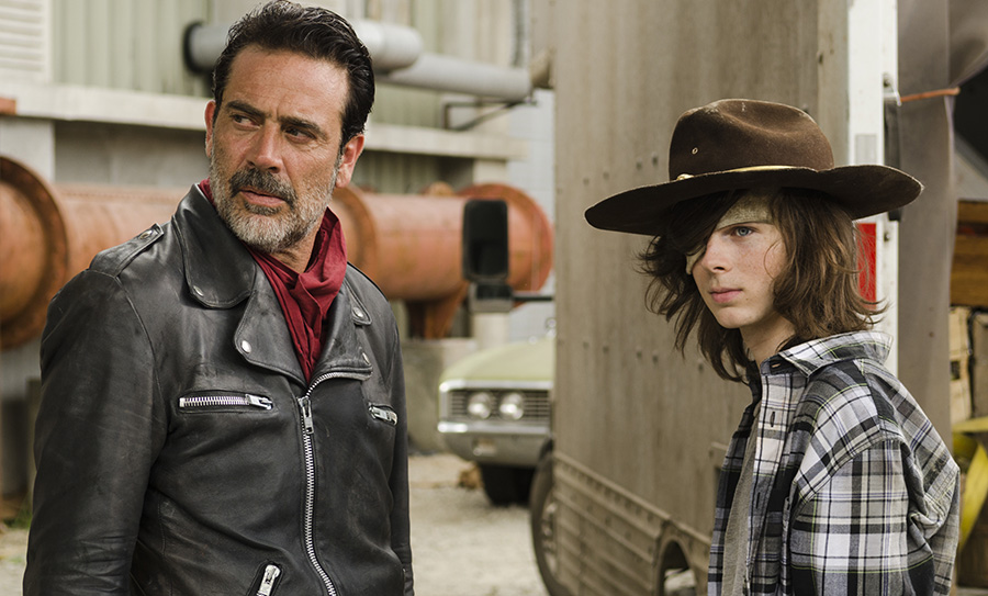 Jeffrey Dean Morgan, Chandler Riggs in ep 707 The Walking Dead (Gene Page/AMC)