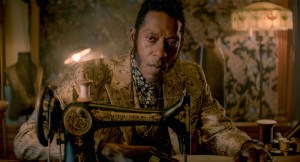 Mr. Nancy - Orlando Jones - American Gods - Starz