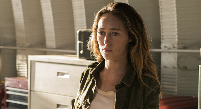 Alycia Debnam-Carey as Alicia Clark - Fear the Walking Dead _ Season 3, Episode 1 (Michael Desmond/AMC)
