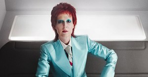 Video: First Look at Gillian Anderson as David Bowie in <em>American Gods</em>