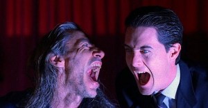 <em>Twin Peaks</em>’ 15 Most Iconic, Bizarre, and Disturbing Moments