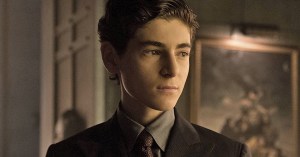 Watch Online: <em>Gotham</em> Season 3, <em>Transparent</em> Season 4, and More on Netflix and Amazon Prime