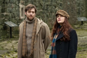 Sophie Skelton and Richard Rankin in Outlander Season 2 2016 (Starz)
