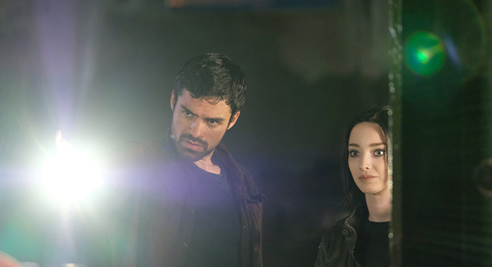 Sean Teale and Emma Dumont in THE GIFTED (Eliza Morse/FOX)