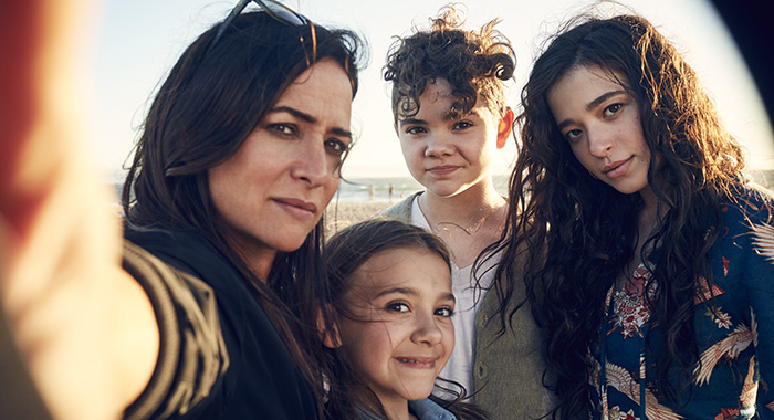 BETTER THINGS -- Pictured: (l-r) Pamela Adlon as Sam Fox, Olivia Edward Duke, Hannah Alligood as Frankie, Mikey Madison as Max. CR: Pamela Littky/FX