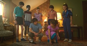 STRANGER THINGS season 3: Finn Wolfhard, Caleb McLaughlin, Charlie Heaton, Sadie Sink, Natalia Dyer, Noah Schnapp, Millie Bobby Brown (Netflix)