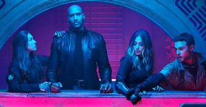 <em>Marvel’s Agents Of S.H.I.E.L.D.</em> Take on Mysterious “Anti-Coulson” In Season 6