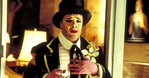 “Men Smear!”: Revisiting Seminal LGBTQ Comedy <em>The Birdcage</em>