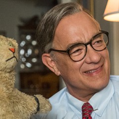 <em>A Beautiful Day in the Neighborhood</em> First Reviews: Tom Hanks is “Perfect,” “Transporting” As Mr. Rogers