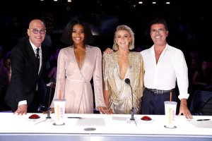 america's got talent Howie Mandel, Gabrielle Union, Julianne Hough, Simon Cowell