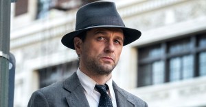 Matthew Rhys On His “Cracked” Perry Mason and the Dark Appeal of HBO’s Reboot