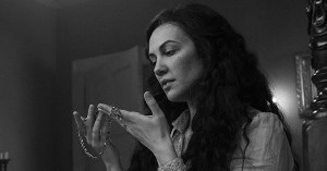 Hear Us Out: <em>Bly Manor</em> Gives Us the Year’s Most <em>Haunting</em> Hour of TV