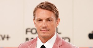 Joel Kinnaman Gets Excited About <em>For All Mankind</em>’s Extreme Sci-Fi Future