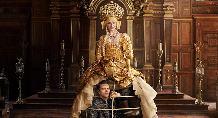 The Great stars Elle Fanning and Nicholas Hoult