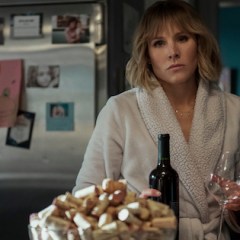 Kristen Bell on the Sleuthing Skills of <I>The Woman in the House…</i>’s Anna: ‘Veronica Would Be so Disappointed’