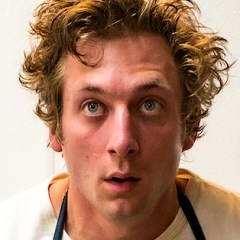 Jeremy Allen White Dishes on <em>The Bear</em> and the Adrenaline Rush That Is the High-Stakes Restaurant World