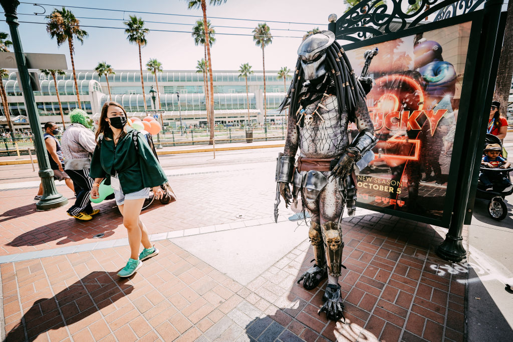Cosplayer dressed as a Predator