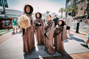 Cosplayers dressed as Jawas