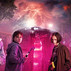 Comic Book Adaptation <em>Paper Girls</em> Explores the Shock of Meeting Your Future Self