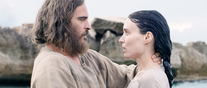 Joaquin Phoenix and Rooney Mara as Jesus and Mary Magdalene in Mary Magdalene (2018)