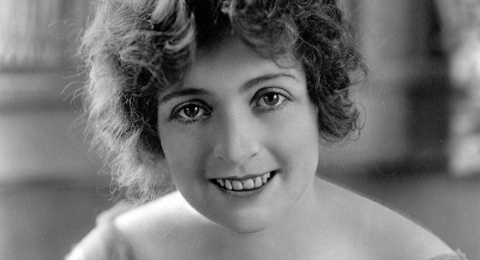 Myrtle Gonzalez in 1916