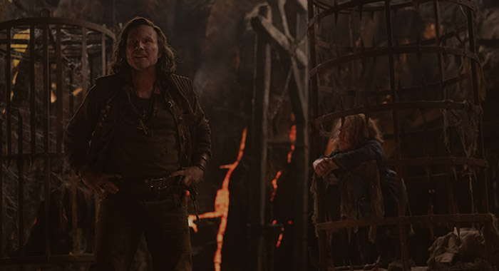 Christian Slater and Warwick Davis in WILLOW