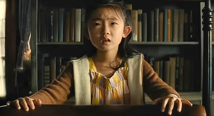 Kristen Cui in Knock at the Cabin (2023)