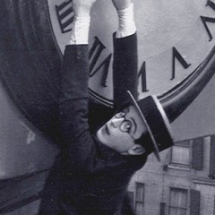 <em>Safety Last:</em> 10 of the Most Daring Stunts of the Silent Era