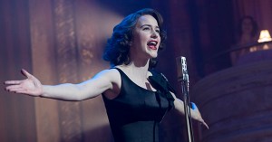 <em>The Marvelous Mrs. Maisel</em> Star Rachel Brosnahan, Creator Amy Sherman-Palladino on Midge’s Sacrifices in Her Rise to Fame