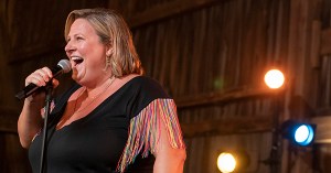 bridget-everett_somebody somewhere