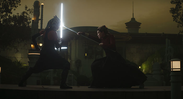 Ahsoka Tano (Rosario Dawson) and the Magistrate (Diana Lee Inosanto) in The Mandalorian season 2