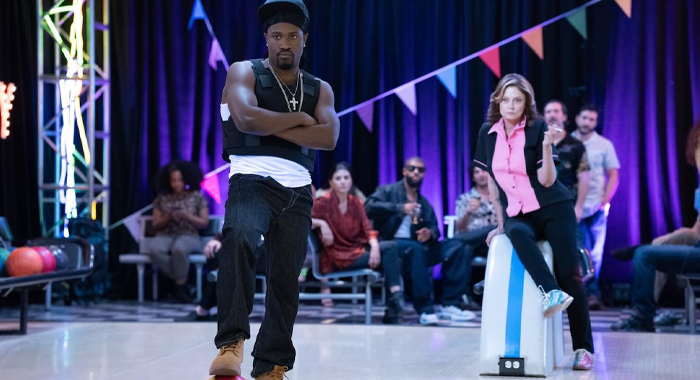 Shameik Moore and Susan Sarandon in The Gutter (2024)