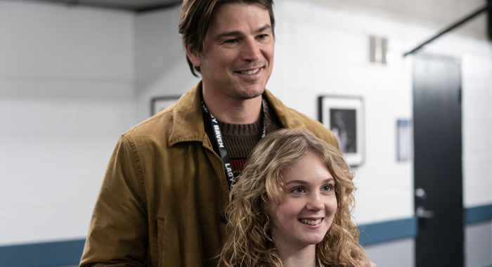 Josh Hartnett and Ariel Donoghue in Trap (2024)