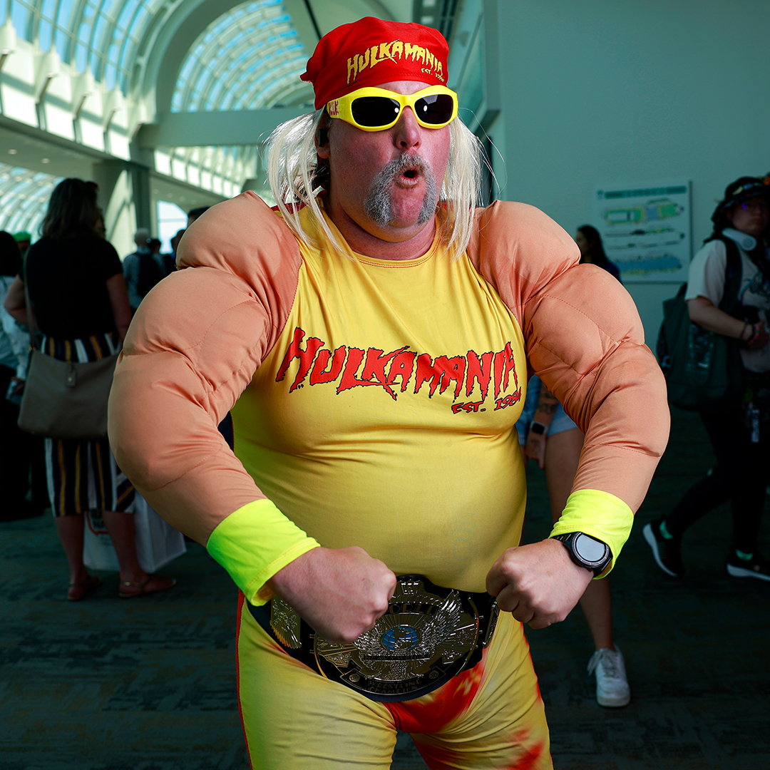 Hulk Hogan cosplayer (K.C. Alfred / The San Diego Union-Tribune via Getty Images)