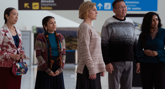 Sharon Gee, Darinka Arones, Rhea Seehorn, Amarburen Sanjid and Menik Gooneratne in Pluribus: Season 1 (2025)