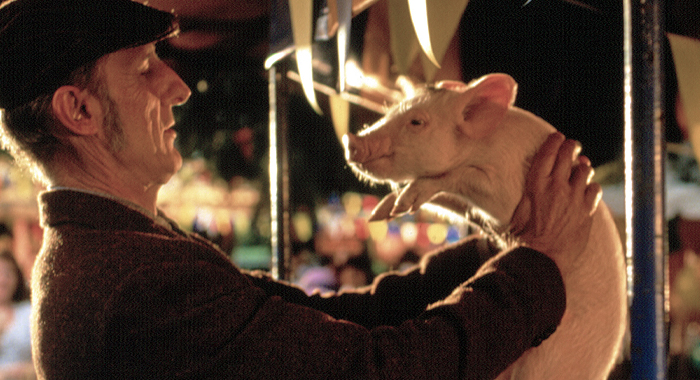 James Cromwell and Babe in Babe (1995)