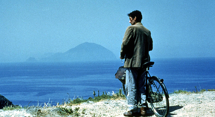 Massimo Troisi in The Postman (1995)