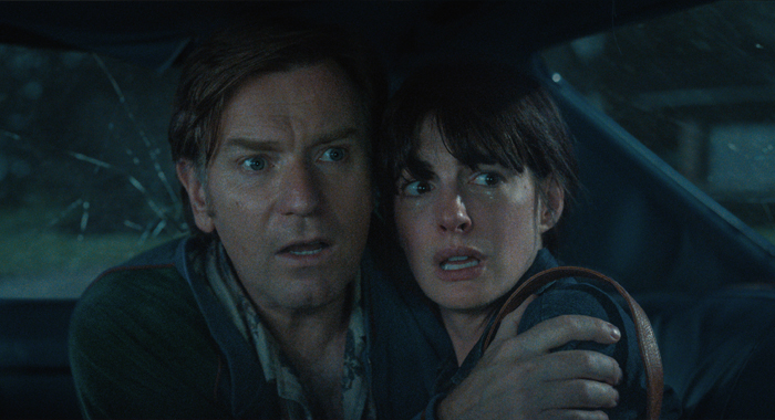 Ewan McGregor and Anne Hathaway in The End of Oak Street (2026)