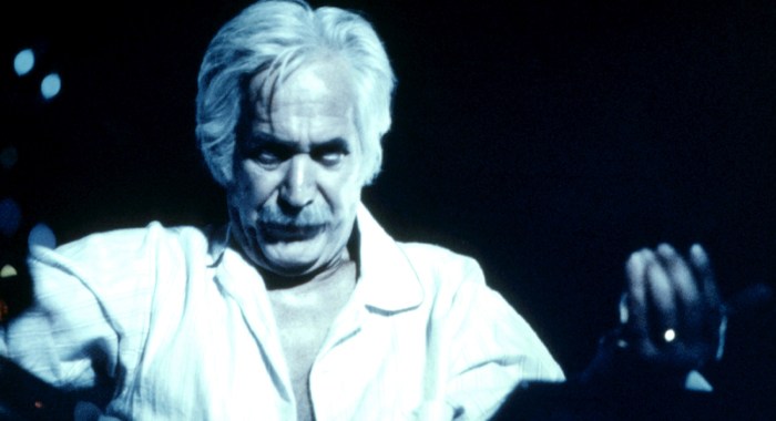 Federico Luppi in Cronos (1993)