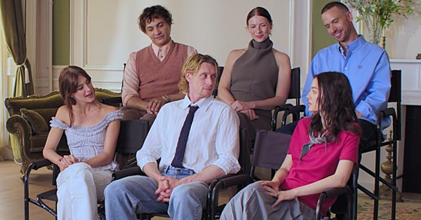 “Reach Out To The People You Love” — The Sense and Sensibility Cast on Romance and Adapting Austen